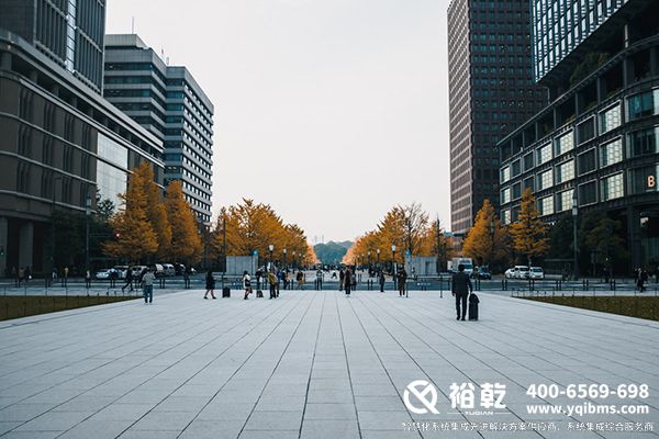 學(xué)校醫(yī)院節(jié)能改造：構(gòu)建綠色公共建筑的智慧化路徑